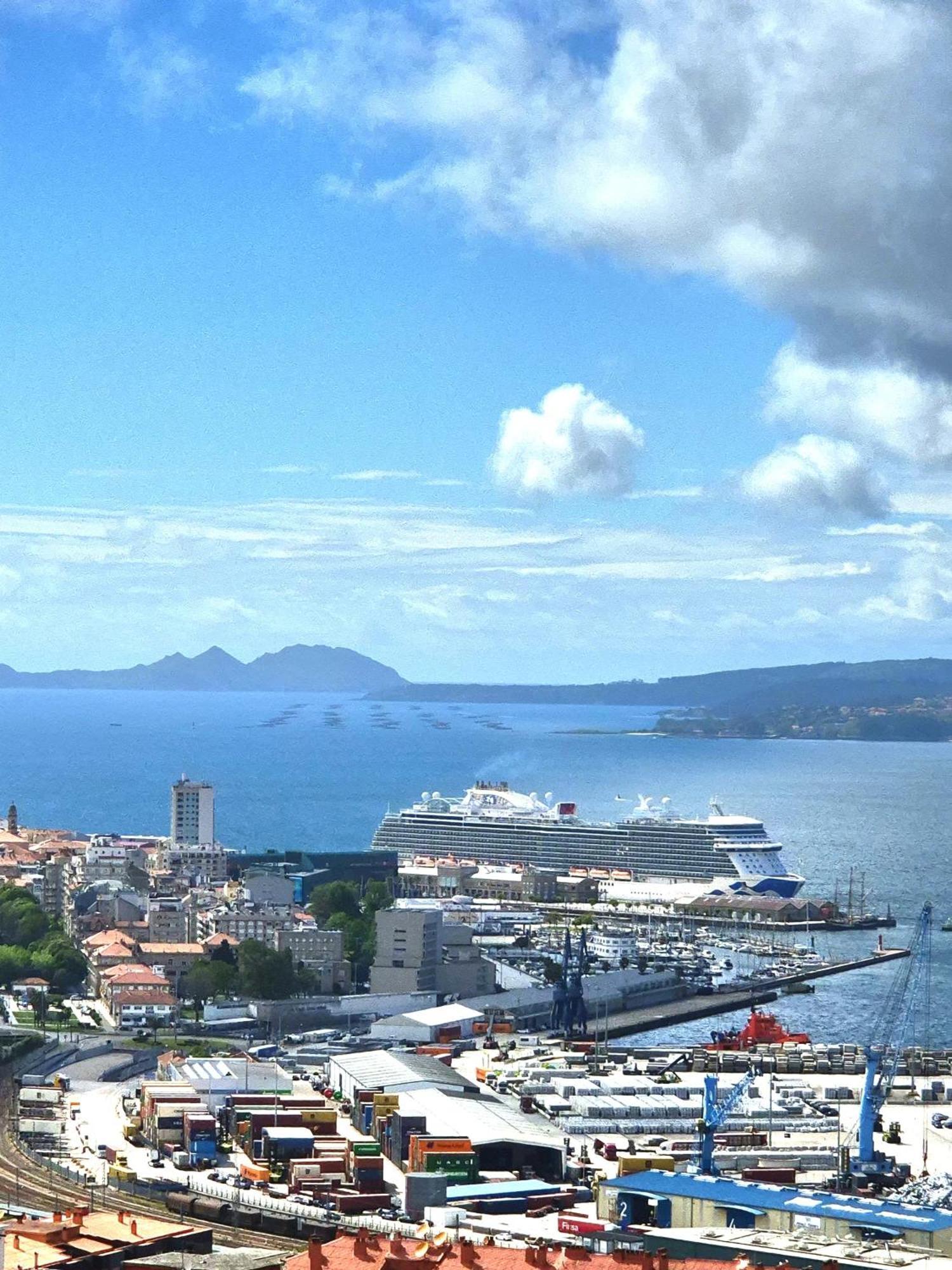 Vistasaragon Lägenhet Vigo Exteriör bild